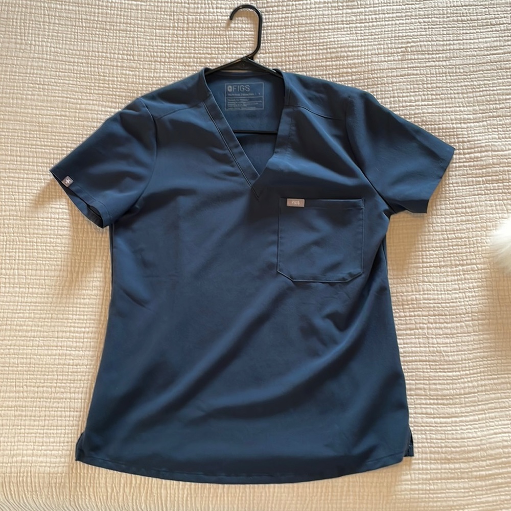 Figs Dark Harbor Catarina Scrub Top